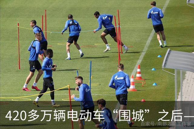 420多万辆电动车“围城”之后——武汉“路权之争”调查